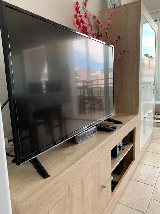 Appartement Premiere Ligne De Mer Avec Piscine Rosas Exterior foto